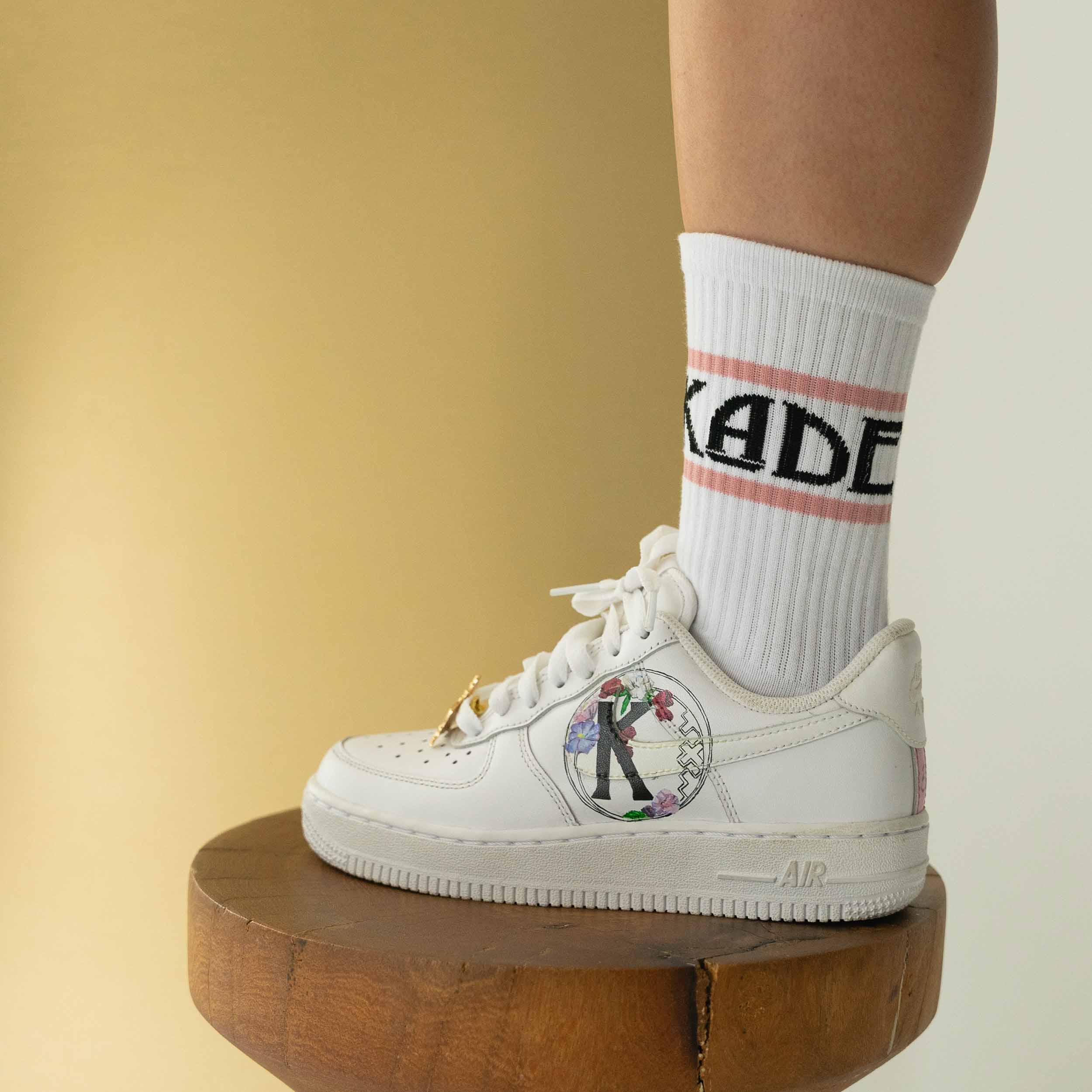 White & Pink Socks De Kade secondary image